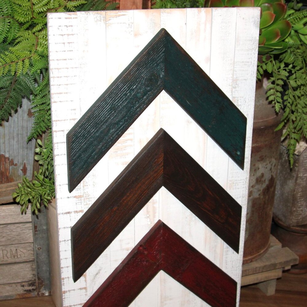 Large Distressed Rustic Reclaimed Wood Farmhouse Chevron Arrow Wall Decor Art